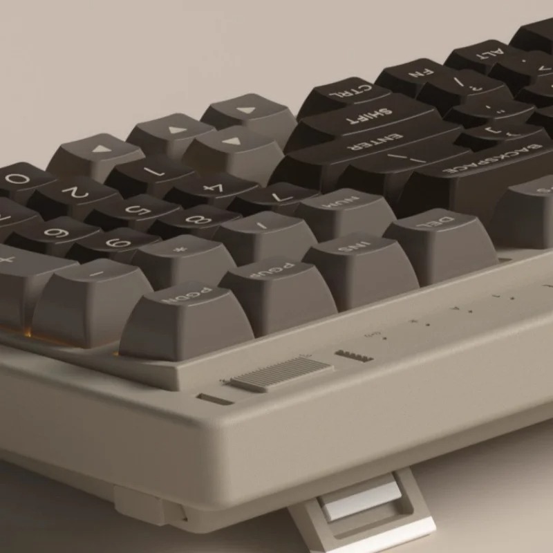 لوحة مفاتيح ميكانيكية لاسلكية  - مراجعة Retro Gaming Laptop وسعره